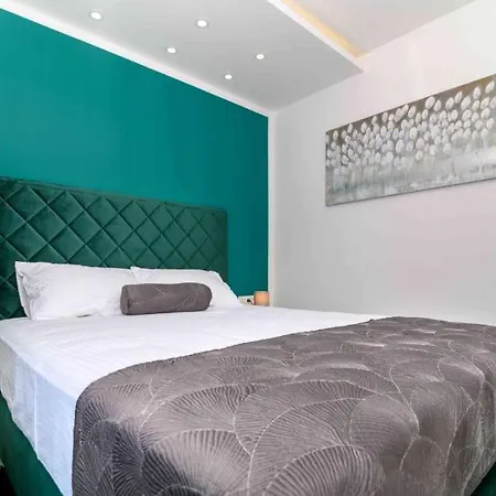 Luksusowy Z Podgrzewanym Basenem I Widokiem Na Morze Appartement Trogir