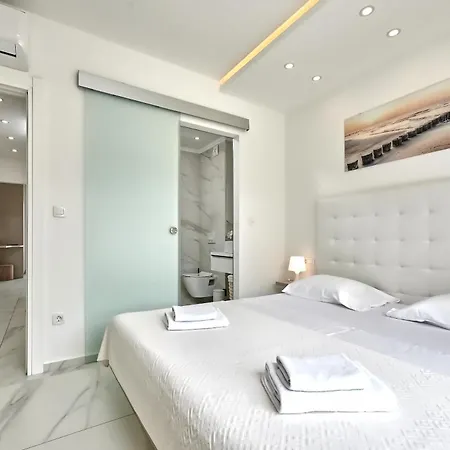 Apartment Luksusowy Z Podgrzewanym Basenem I Widokiem Na Morze Trogir
